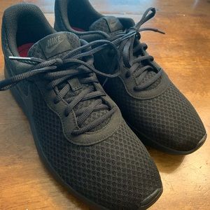 New w/o Tags Nike Shoes